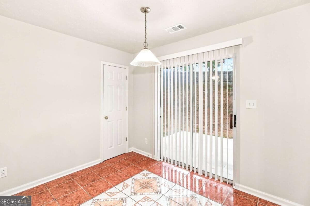 3 bedroom, 2 bathroom, 1,648 sq ft single family residence for sale at 1426 Hyde Court, Hampton, GA 30228 — photo 8