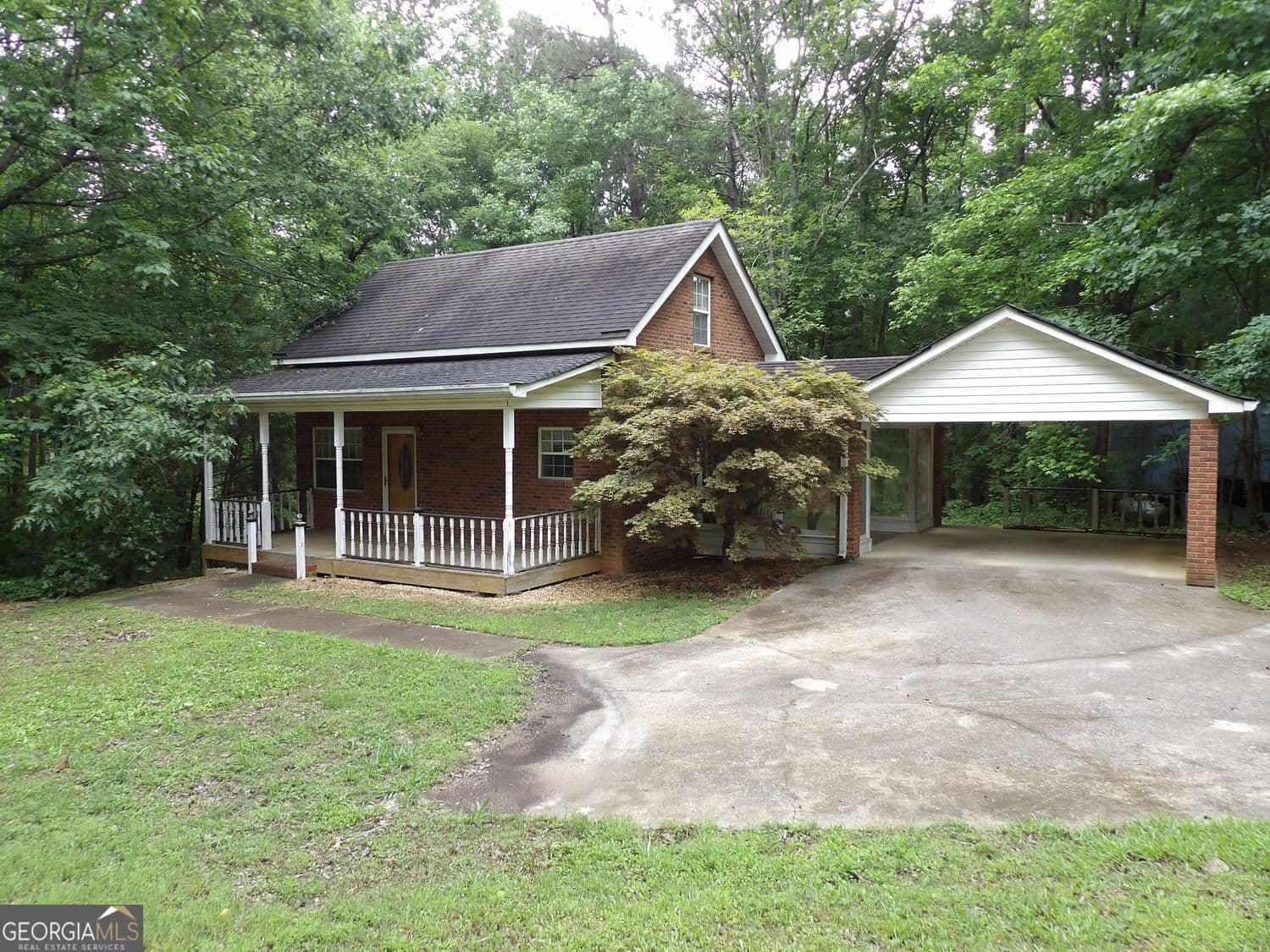 1 bedroom, 1 bathroom, 1,105 sq ft single family residence for sale at 676 Graham Road, Dallas, GA 30132 — photo 1 of 19