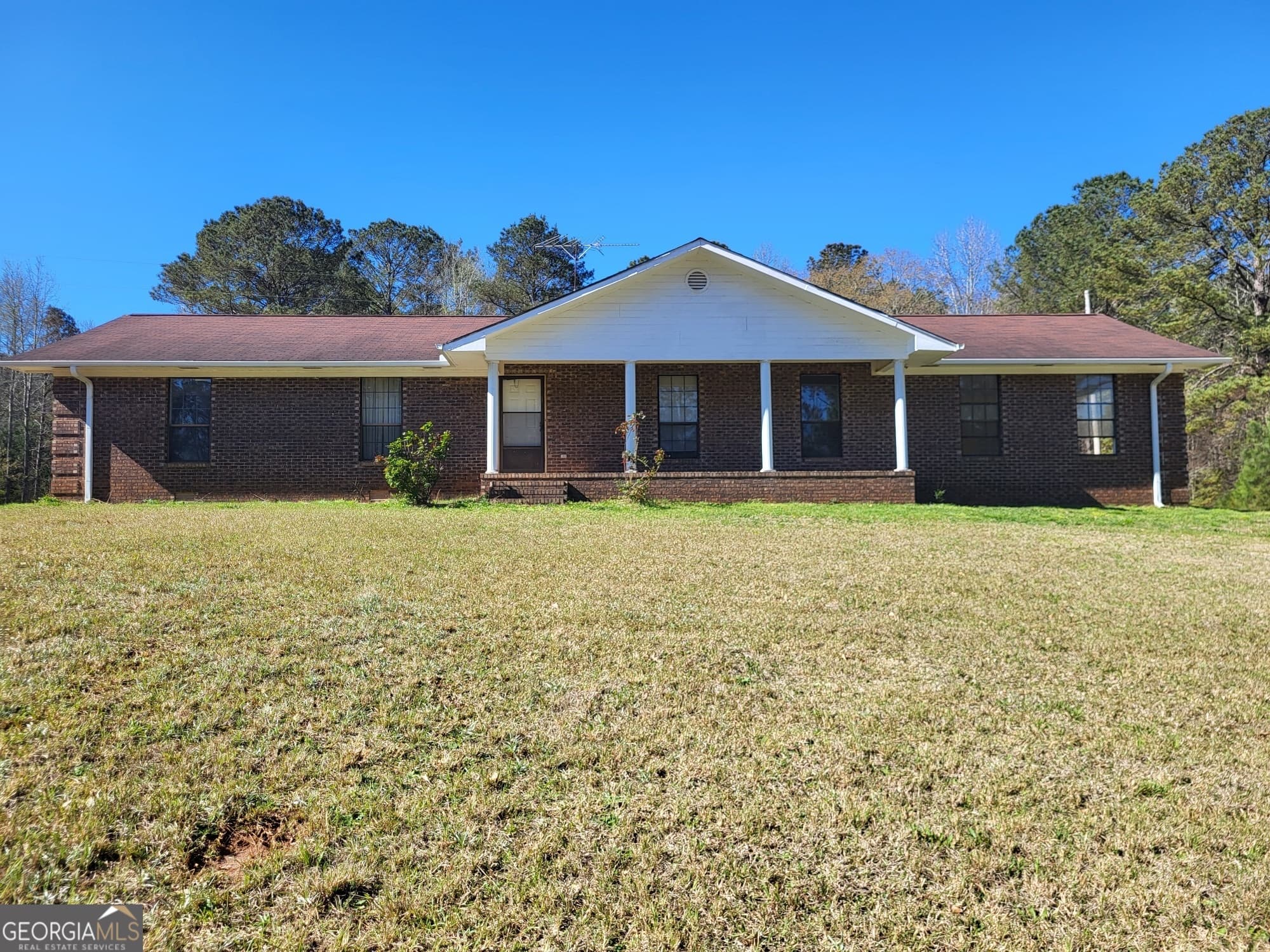 3 bedroom, 2 bathroom single family residence sold at 8321 County Rd 289, Lanett, AL 36863