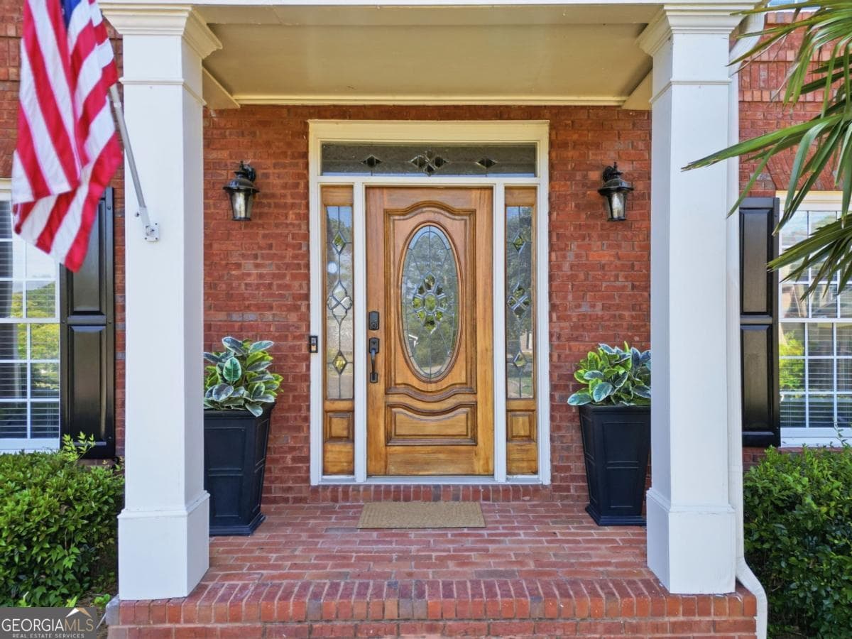 6 bedroom, 5 bathroom, 5,419 sq ft single family residence for sale at 803 Rocky Ridge Court, Canton, GA 30114 — photo 5