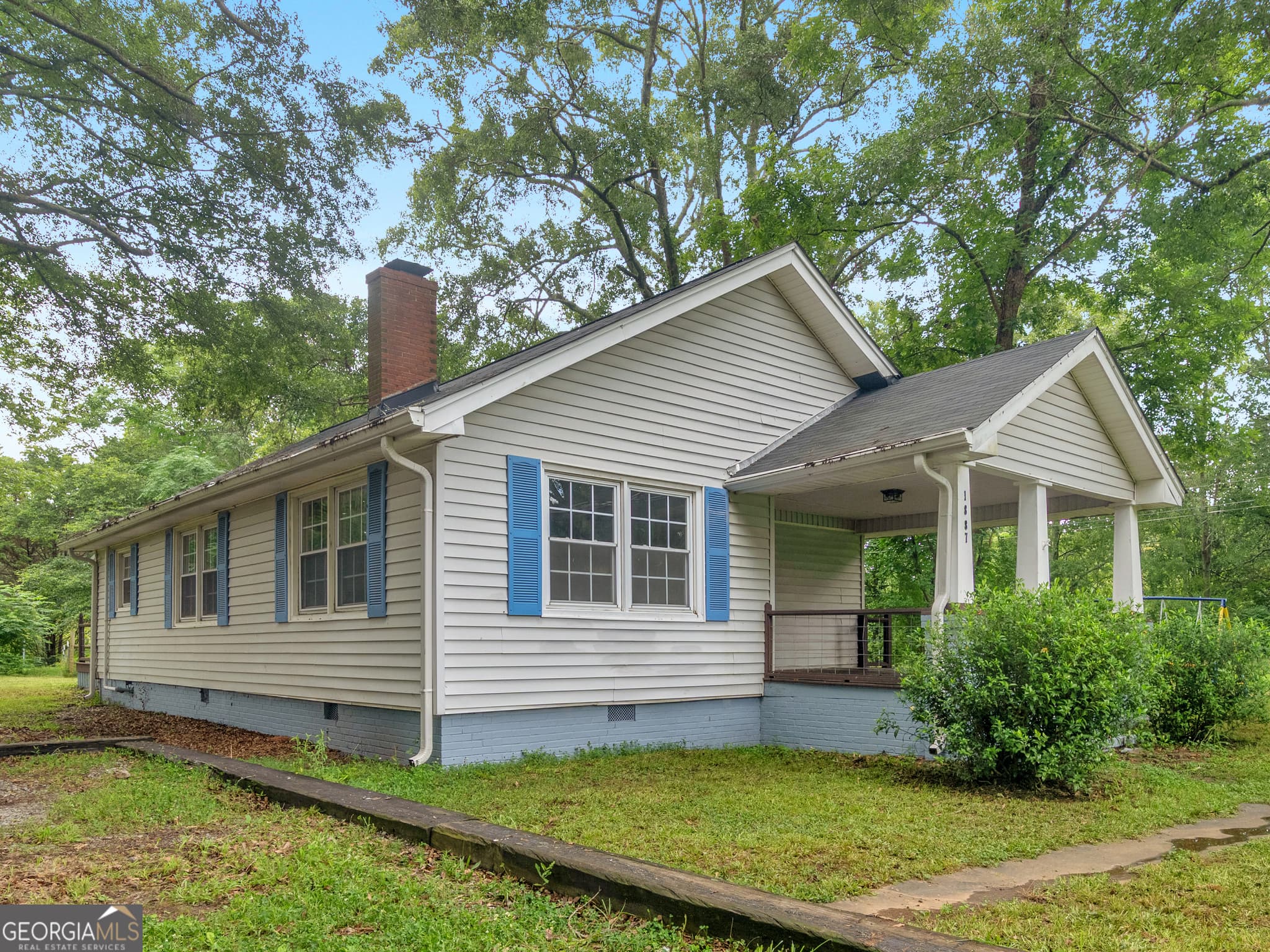 3 bedroom, 2 bathroom, 1,432 sq ft single family residence for sale at 1887 Green Valley Road, Griffin, GA 30224 — photo 4