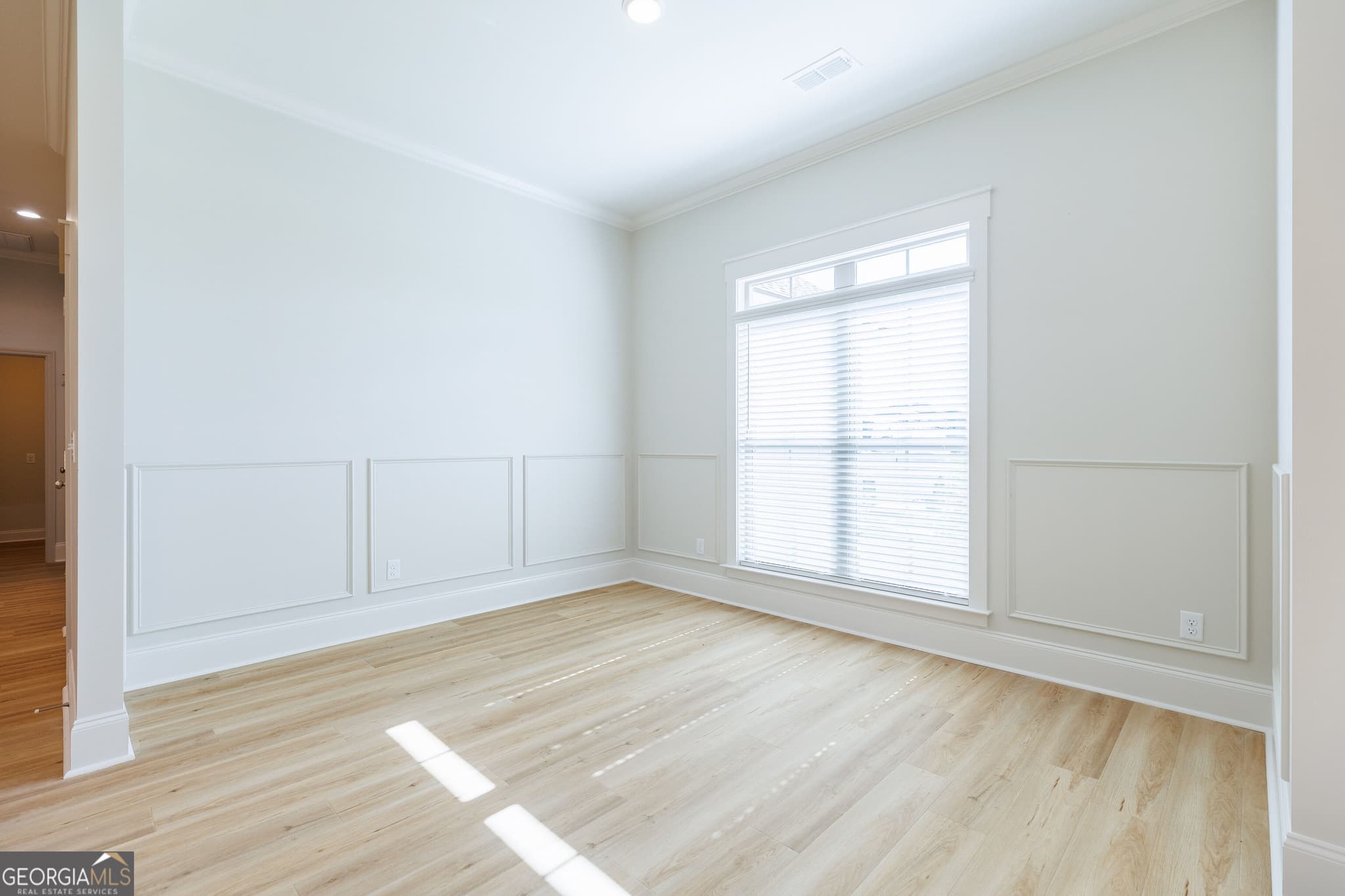 4 bedroom, 3 bathroom, 2,028 sq ft single family residence for sale at 3921 Bull Run, Valdosta, GA 31605 — photo 9