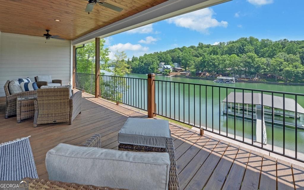 4 bedroom, 4.5 bathroom, 3,797 sq ft townhouse for sale at 778-A Main Street, Hiawassee, GA 30546 — photo 5