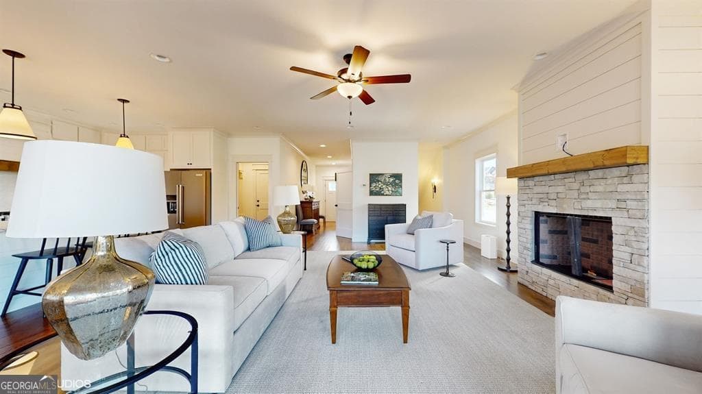 4 bedroom, 4.5 bathroom, 3,797 sq ft townhouse for sale at 778-A Main Street, Hiawassee, GA 30546 — photo 9