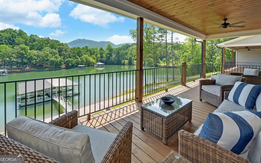 4 bedroom, 4.5 bathroom, 3,797 sq ft townhouse for sale at 778-A Main Street, Hiawassee, GA 30546 — photo 4