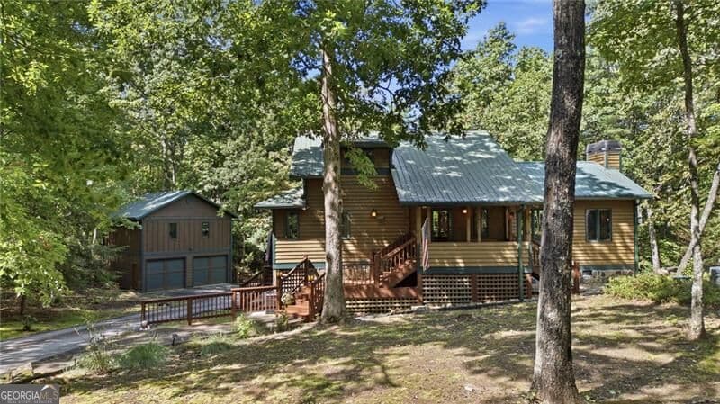 4 bedroom, 3 bathroom, 2,390 sq ft single family residence for sale at 39 Brenary Drive, Lakemont, GA 30552