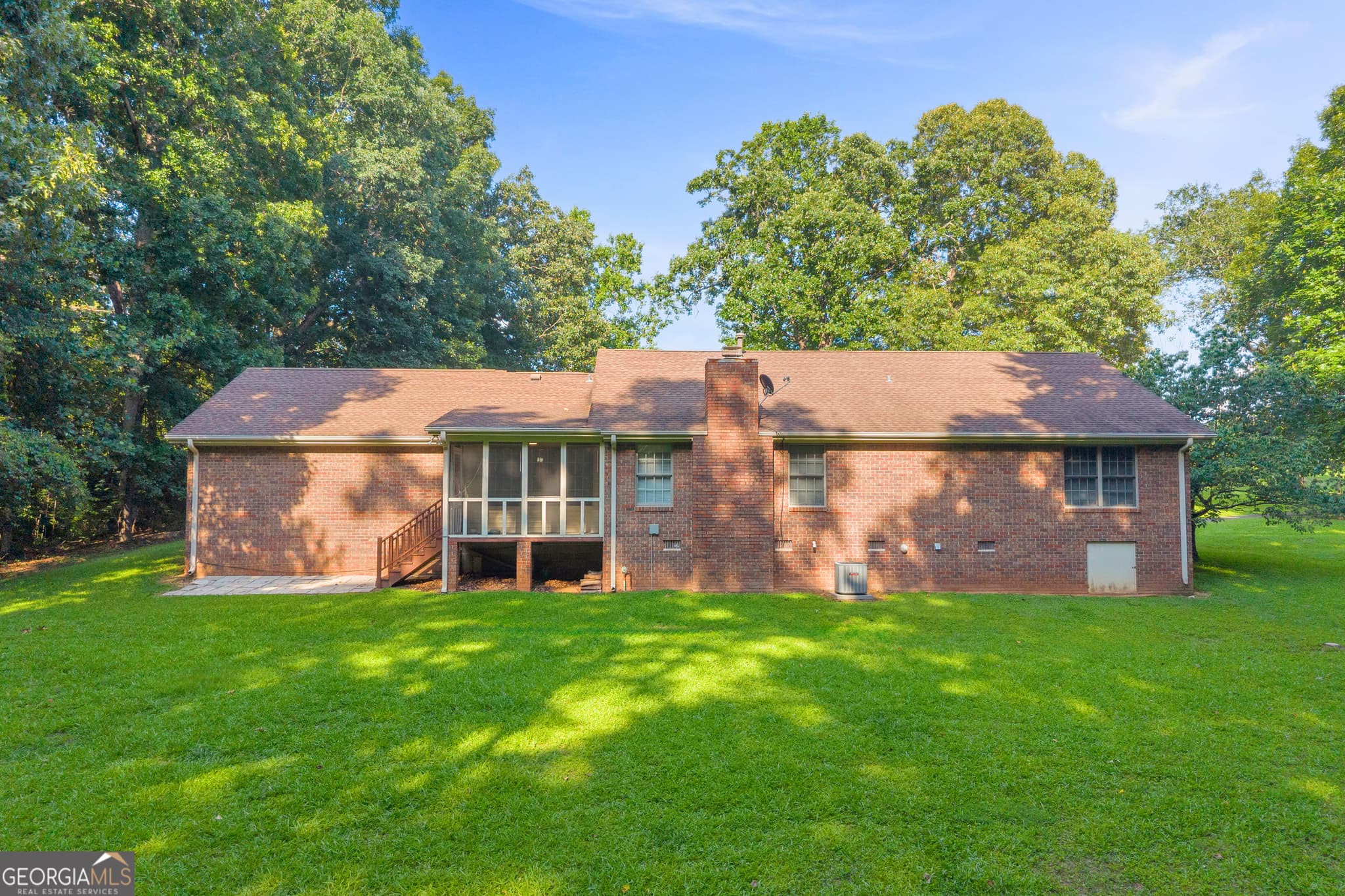 3 bedroom, 2 bathroom, 1,842 sq ft single family residence for sale at 15655 Hwy 106, Martin, GA 30557 — photo 4