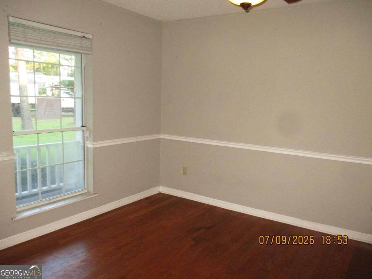 3 bedroom, 2 bathroom single family residence for sale at 2500 Pin Oak Street, Jesup, GA 31546 — photo 2