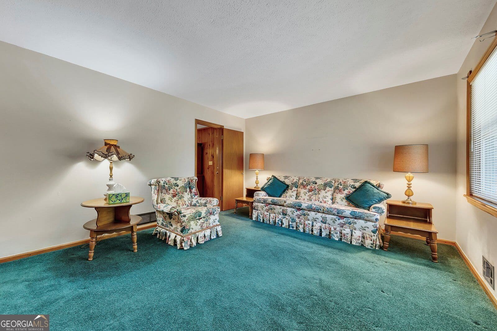 3 bedroom, 1.5 bathroom, 1,545 sq ft single family residence for sale at 3500 Kenland Road, Smyrna, GA 30082 — photo 5