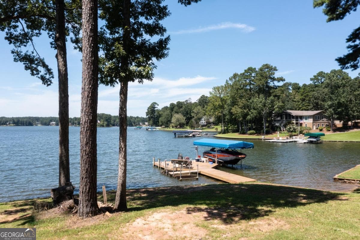 3 bedroom, 2 bathroom, 1,844 sq ft single family residence for sale at 1031 Hawks Bill Drive, Greensboro, GA 30642 — photo 2