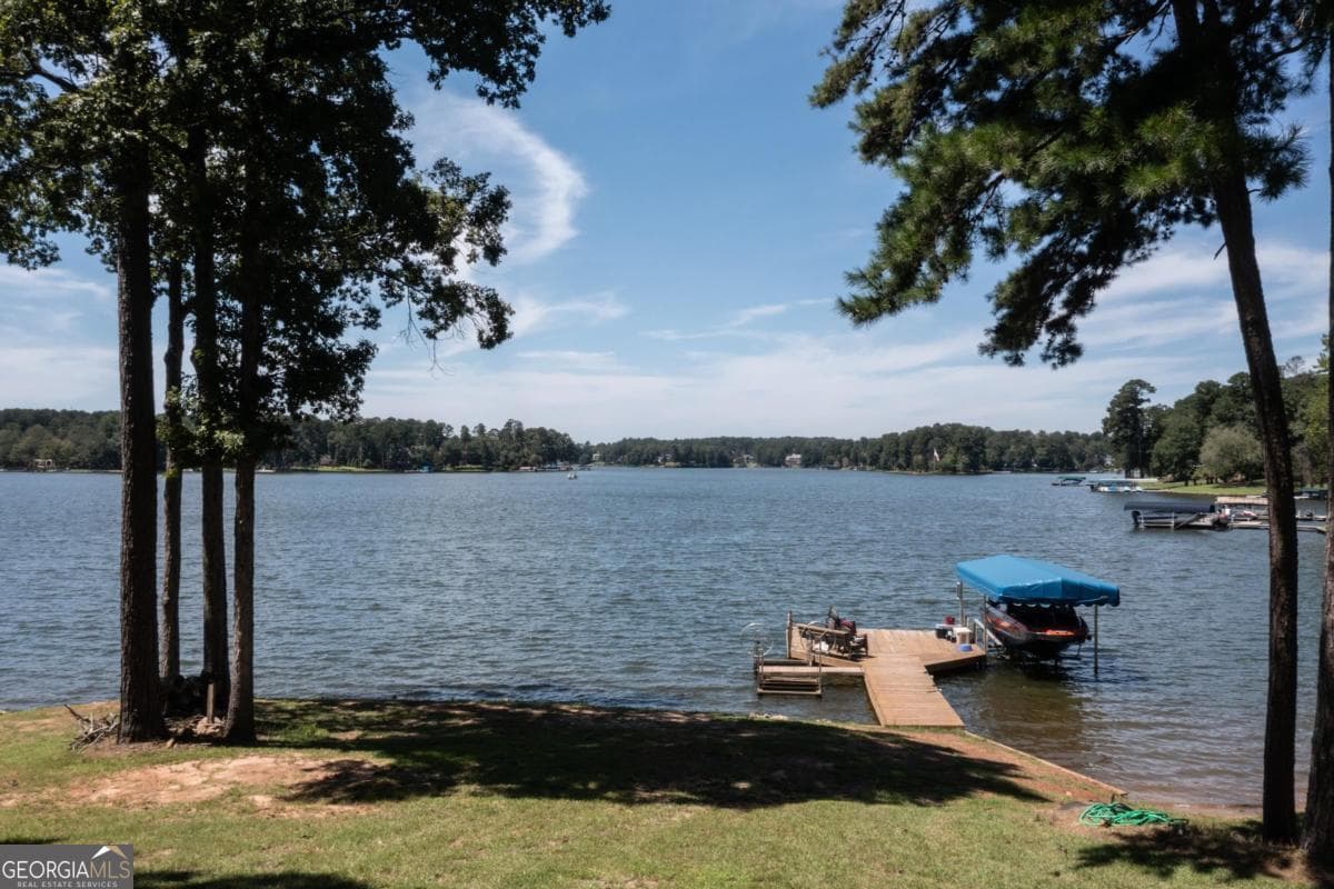 3 bedroom, 2 bathroom, 1,844 sq ft single family residence for sale at 1031 Hawks Bill Drive, Greensboro, GA 30642 — photo 3