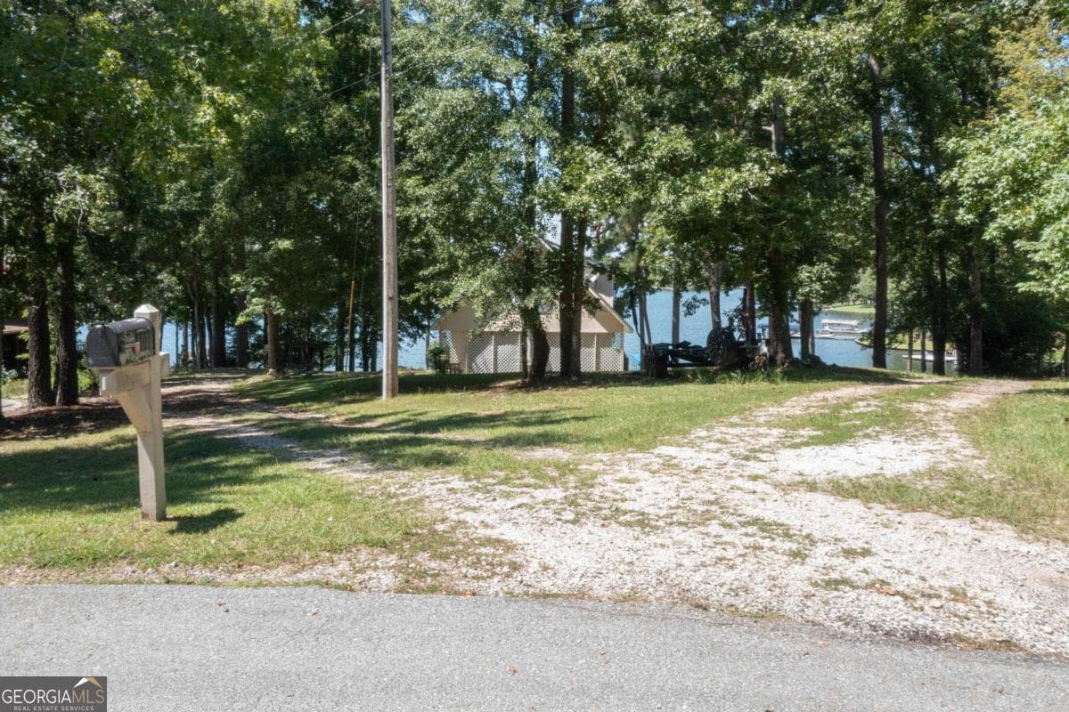 3 bedroom, 2 bathroom, 1,844 sq ft single family residence for sale at 1031 Hawks Bill Drive, Greensboro, GA 30642 — photo 10