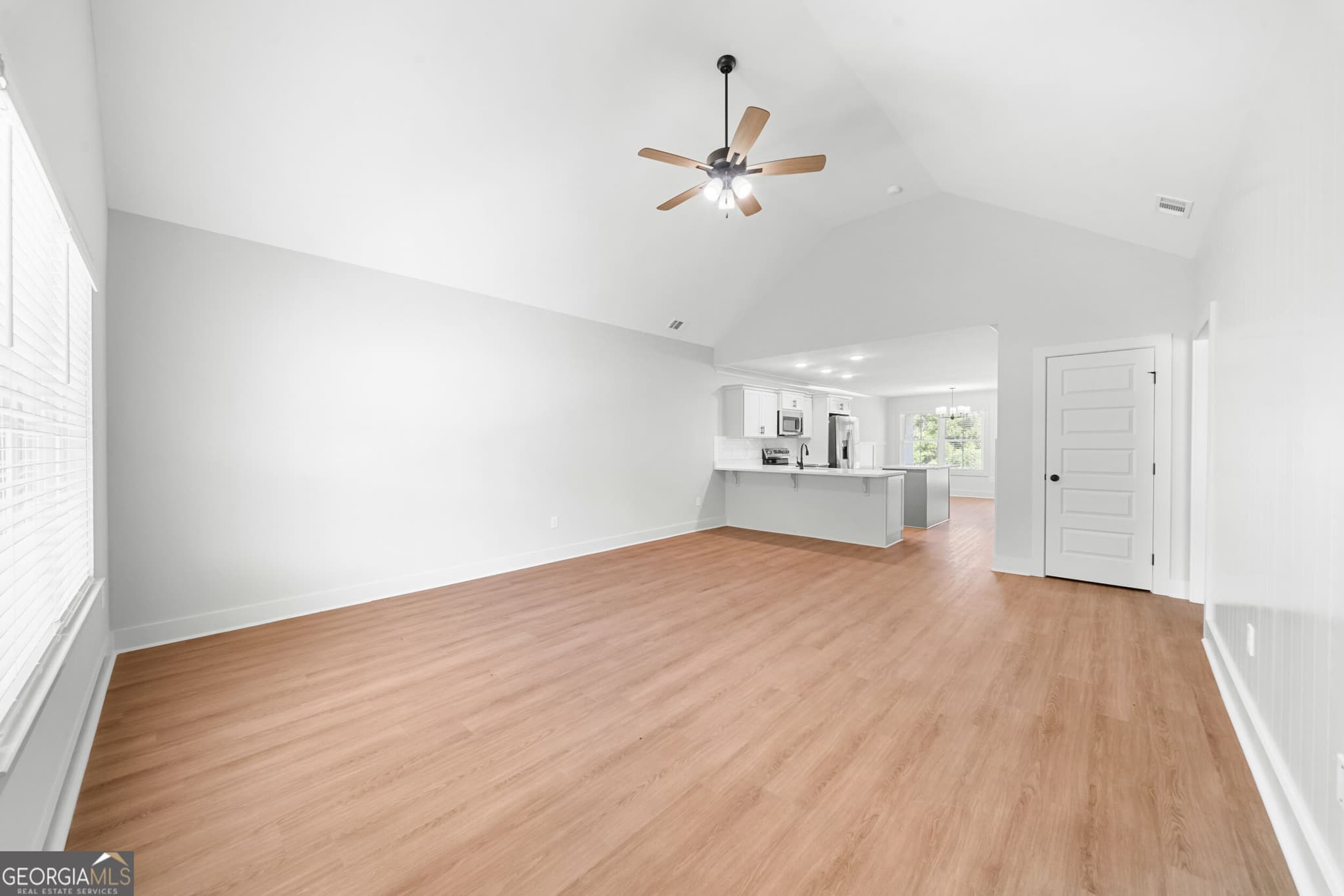 4 bedroom, 3 bathroom, 1,875 sq ft single family residence for sale at 103 Pin Oak Lane, Statesboro, GA 30458 — photo 5
