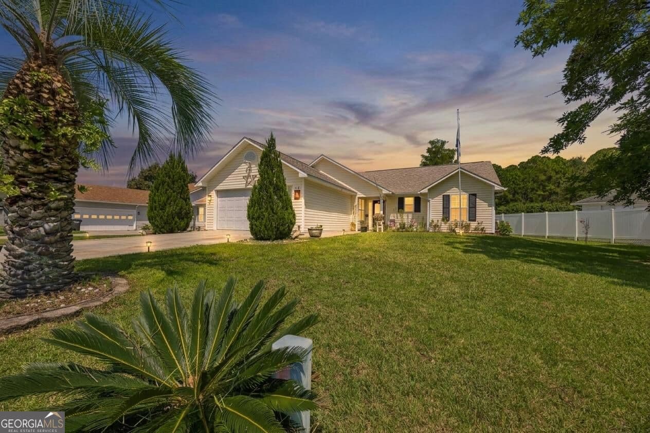 3 bedroom, 2 bathroom, 1,287 sq ft single family residence under contract at 20 Lakefront Drive, St. Marys, GA 31558