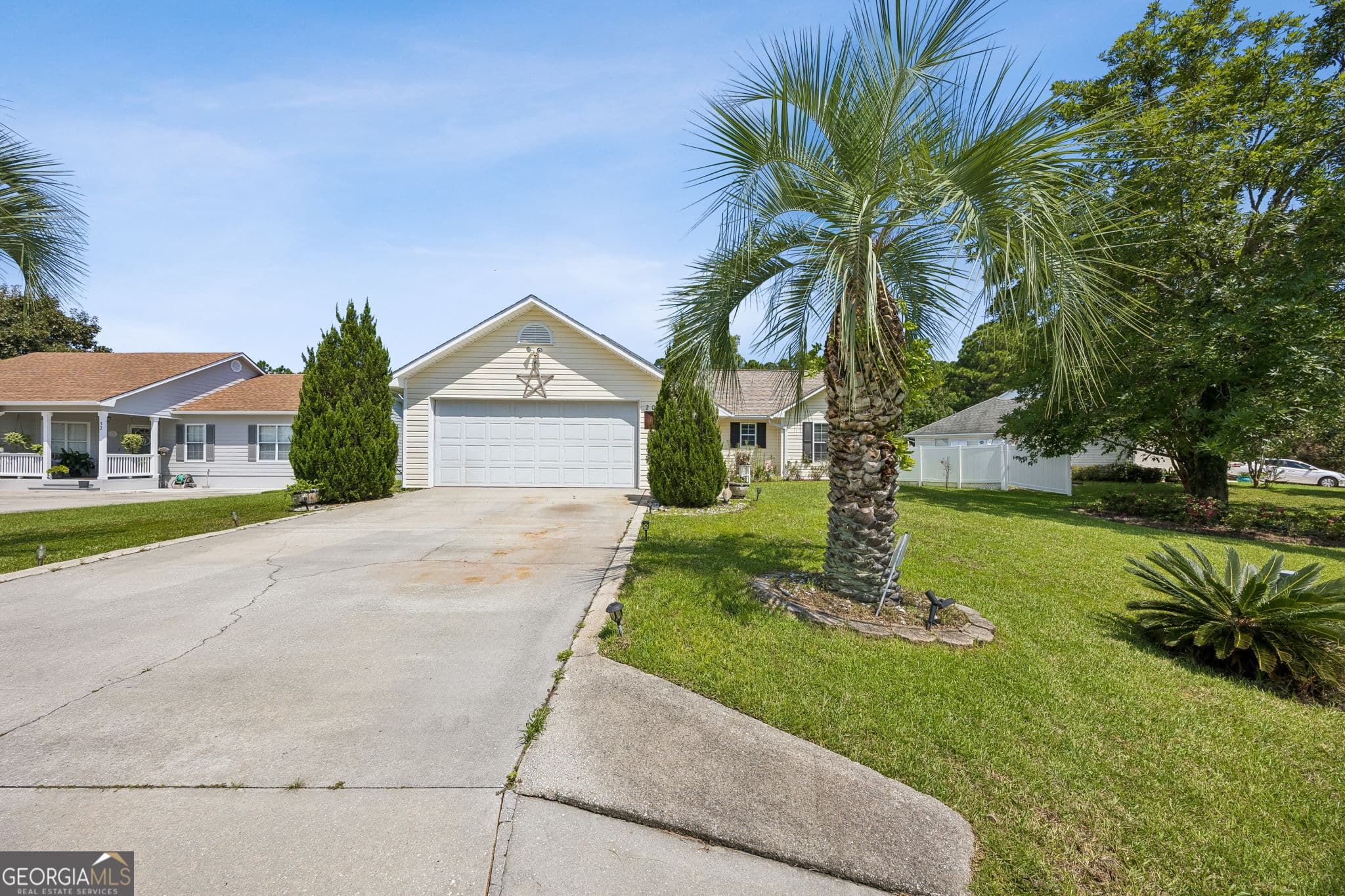 3 bedroom, 2 bathroom, 1,287 sq ft single family residence under contract at 20 Lakefront Drive, St. Marys, GA 31558 — photo 4