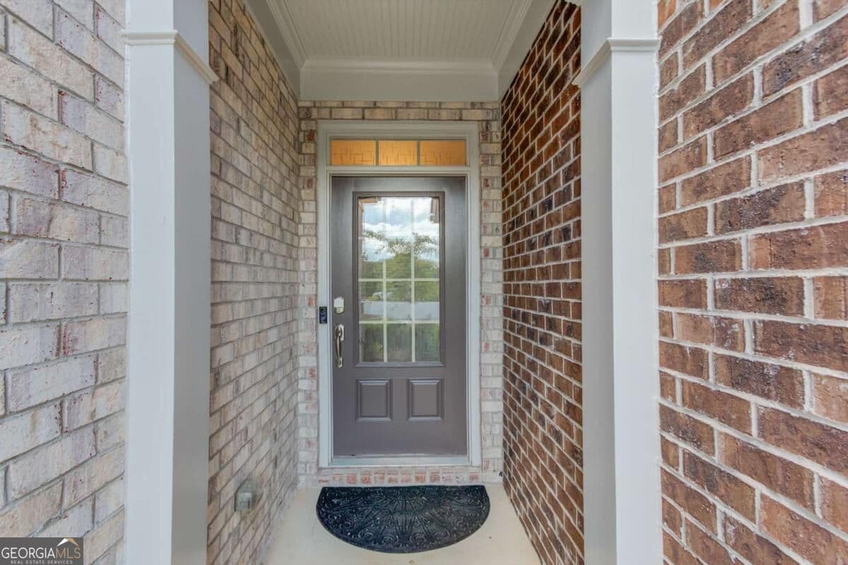 3 bedroom, 2.5 bathroom, 1,886 sq ft townhouse for sale at 1182 Lanier Willow Path, Buford, GA 30518 — photo 4