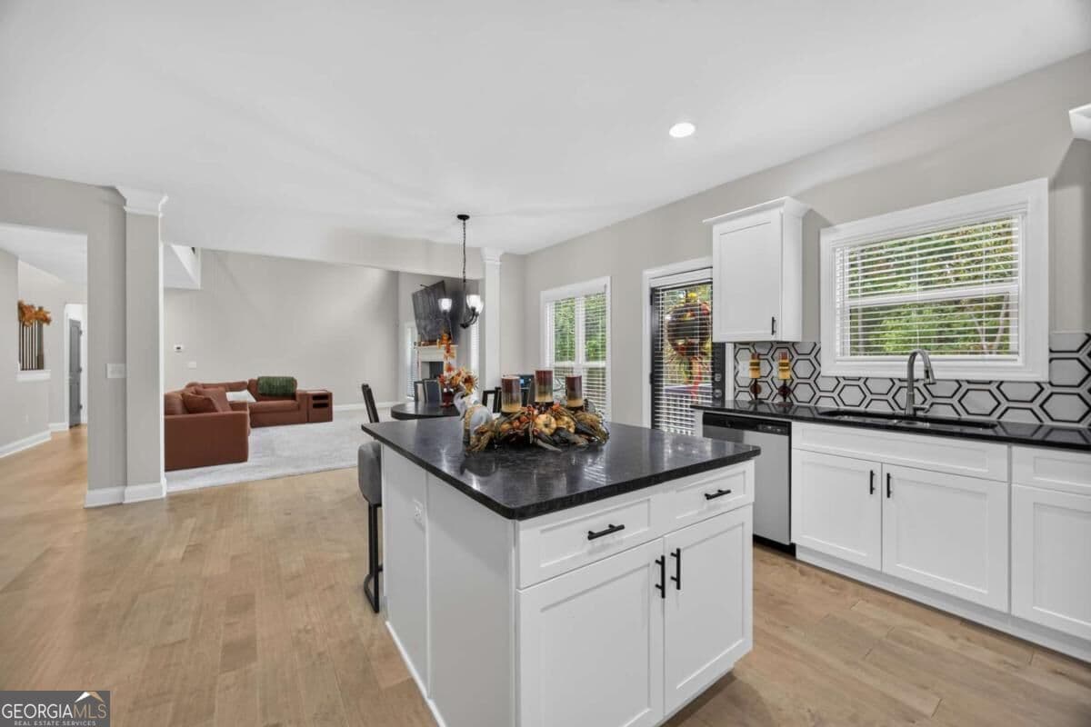 5 bedroom, 4 bathroom single family residence for sale at 6615 Wansfell Court, Douglasville, GA 30135 — photo 8