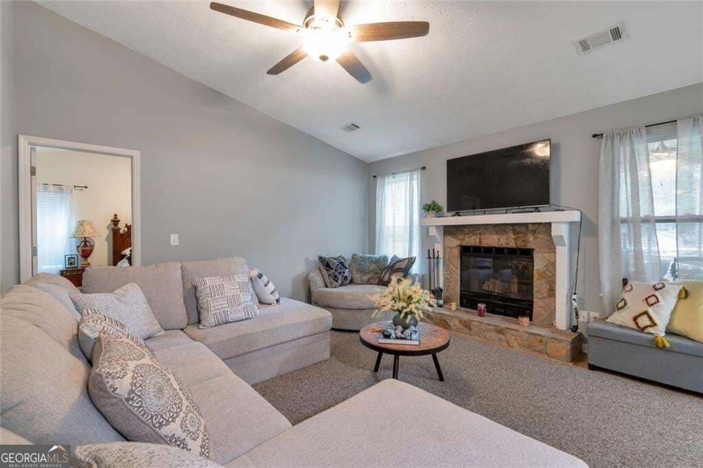 4 bedroom, 2 bathroom, 1,440 sq ft single family residence for sale at 2000 Wendover Drive, Snellville, GA 30078 — photo 3