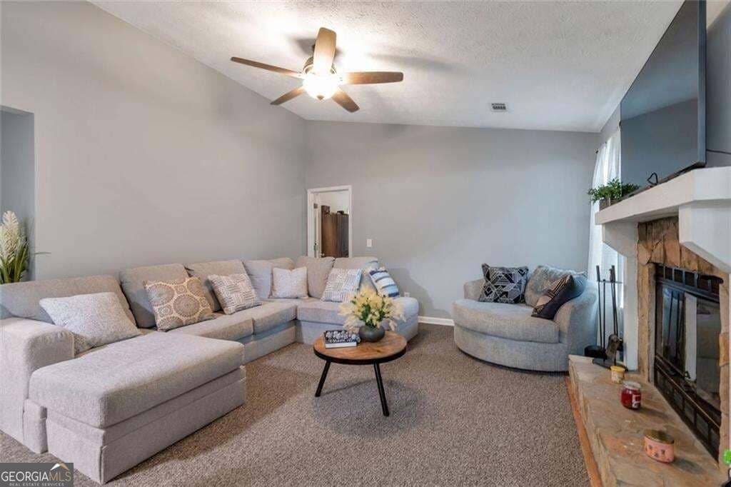 4 bedroom, 2 bathroom, 1,440 sq ft single family residence for sale at 2000 Wendover Drive, Snellville, GA 30078 — photo 4