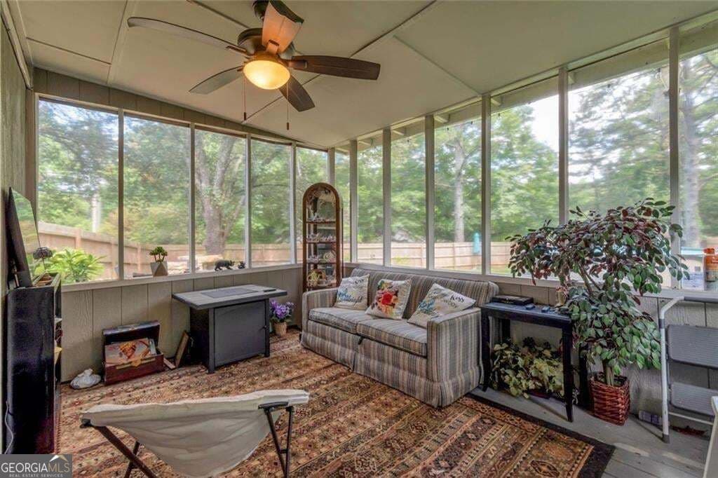 4 bedroom, 2 bathroom, 1,440 sq ft single family residence for sale at 2000 Wendover Drive, Snellville, GA 30078 — photo 8