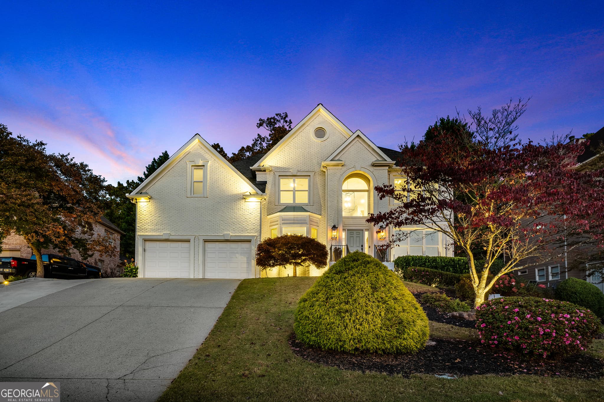 6 bedroom, 5 bathroom, 4,404 sq ft single family residence sold at 3713 Lake Edge Drive, Suwanee, GA 30024