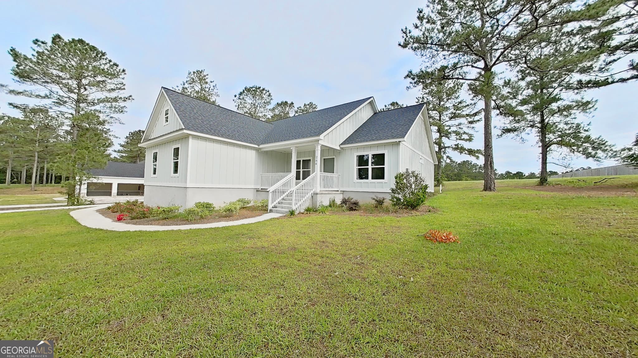 3 bedroom, 2 bathroom, 1,638 sq ft single family residence for sale at 264 Woodridge Lane, Cairo, GA 39827 — photo 4