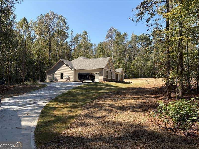 4 bedroom, 3 bathroom, 2,362 sq ft single family residence for sale at 205 Maley Road, Jefferson, GA 30549 — photo 7