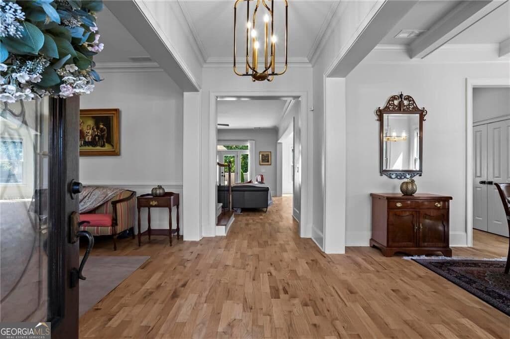 4 bedroom, 3.5 bathroom, 3,833 sq ft single family residence for sale at 1026 Merrivale Chase Lane, Roswell, GA 30075 — photo 4