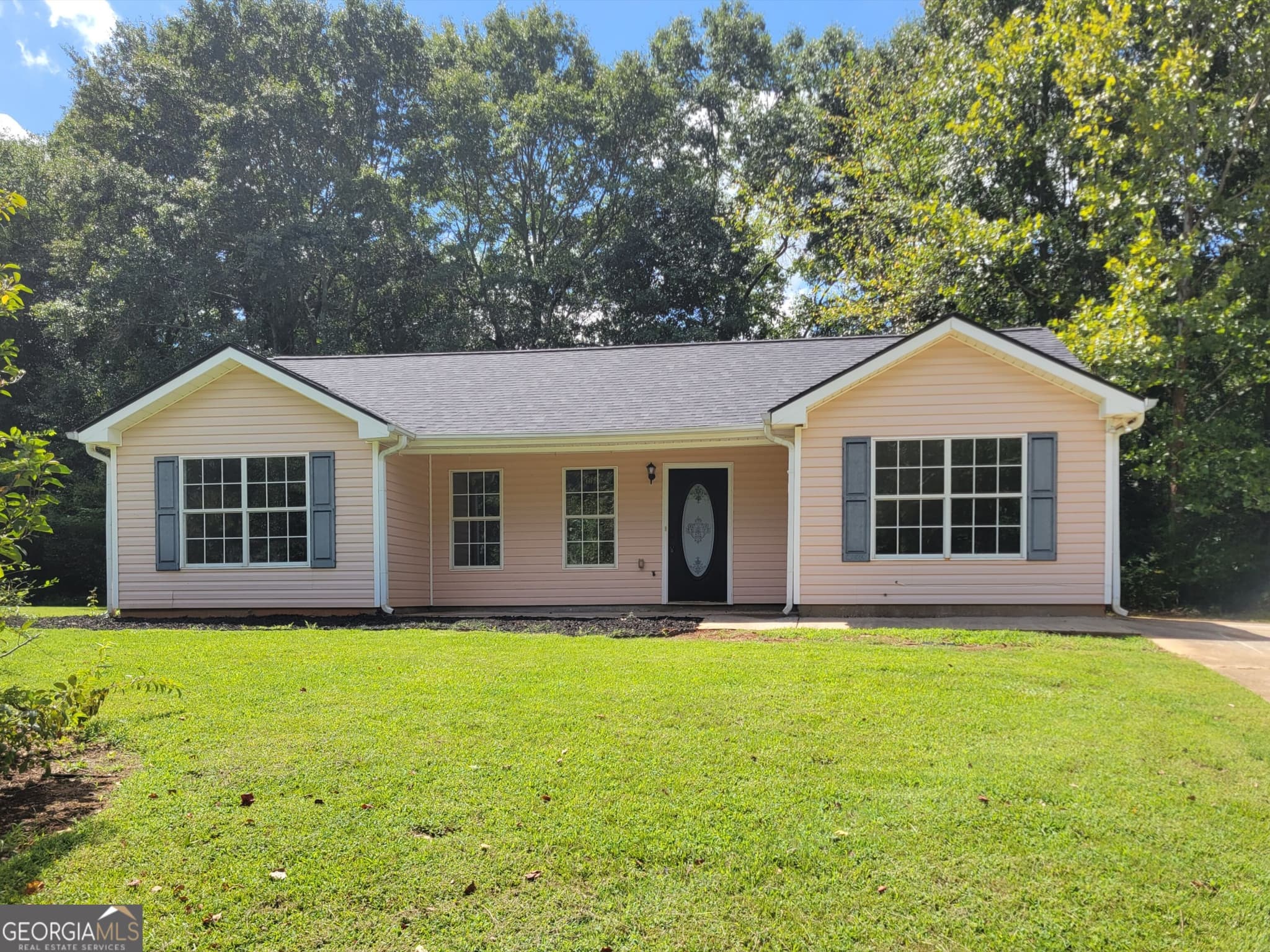 3 bedroom, 2 bathroom, 1,152 sq ft single family residence for rent at 414 Missi Lane, Winder, GA 30680 for $1,795 a month — photo 1 of 12