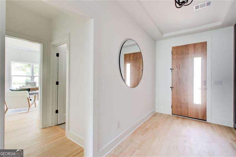 4 bedroom, 3.5 bathroom townhouse for sale at 4065 Comanche Drive, Tucker, GA 30084 — photo 6