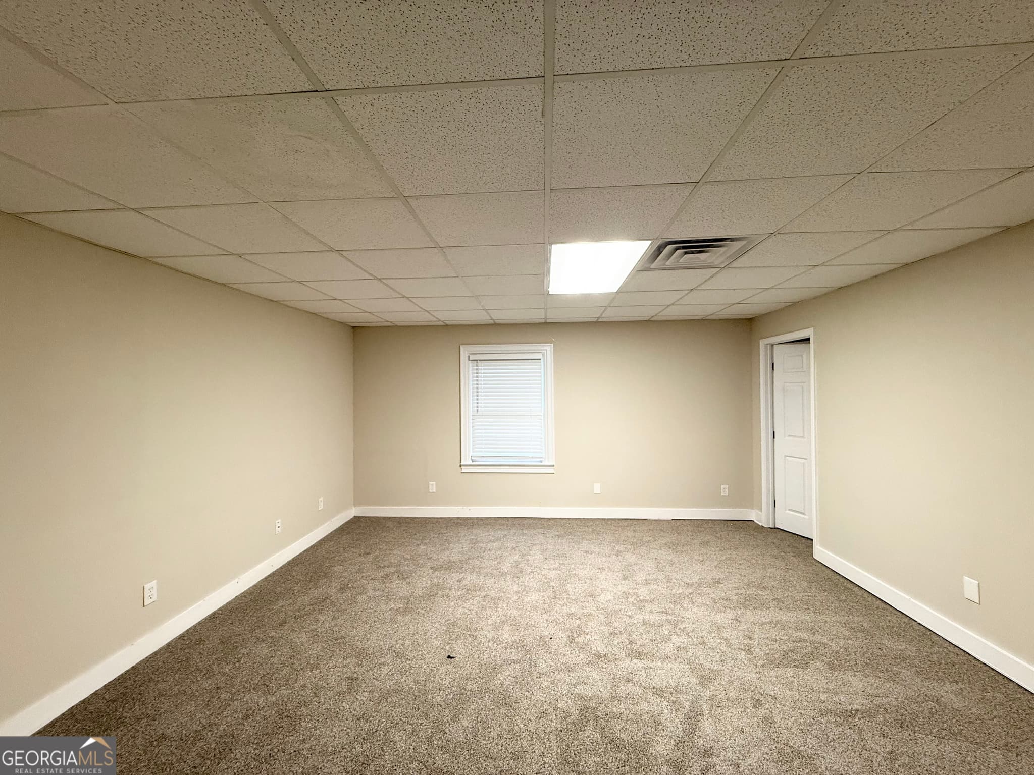 6 bedroom, 3.5 bathroom, 3,159 sq ft single family residence for sale at 1165 Huey Road, Douglasville, GA 30134 — photo 7