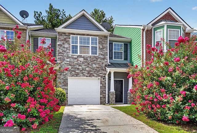 3 bedroom, 2.5 bathroom, 1,564 sq ft townhouse for rent at 2764 Haligan Point, Riverdale, GA 30296 for $1,900 a month — photo 2