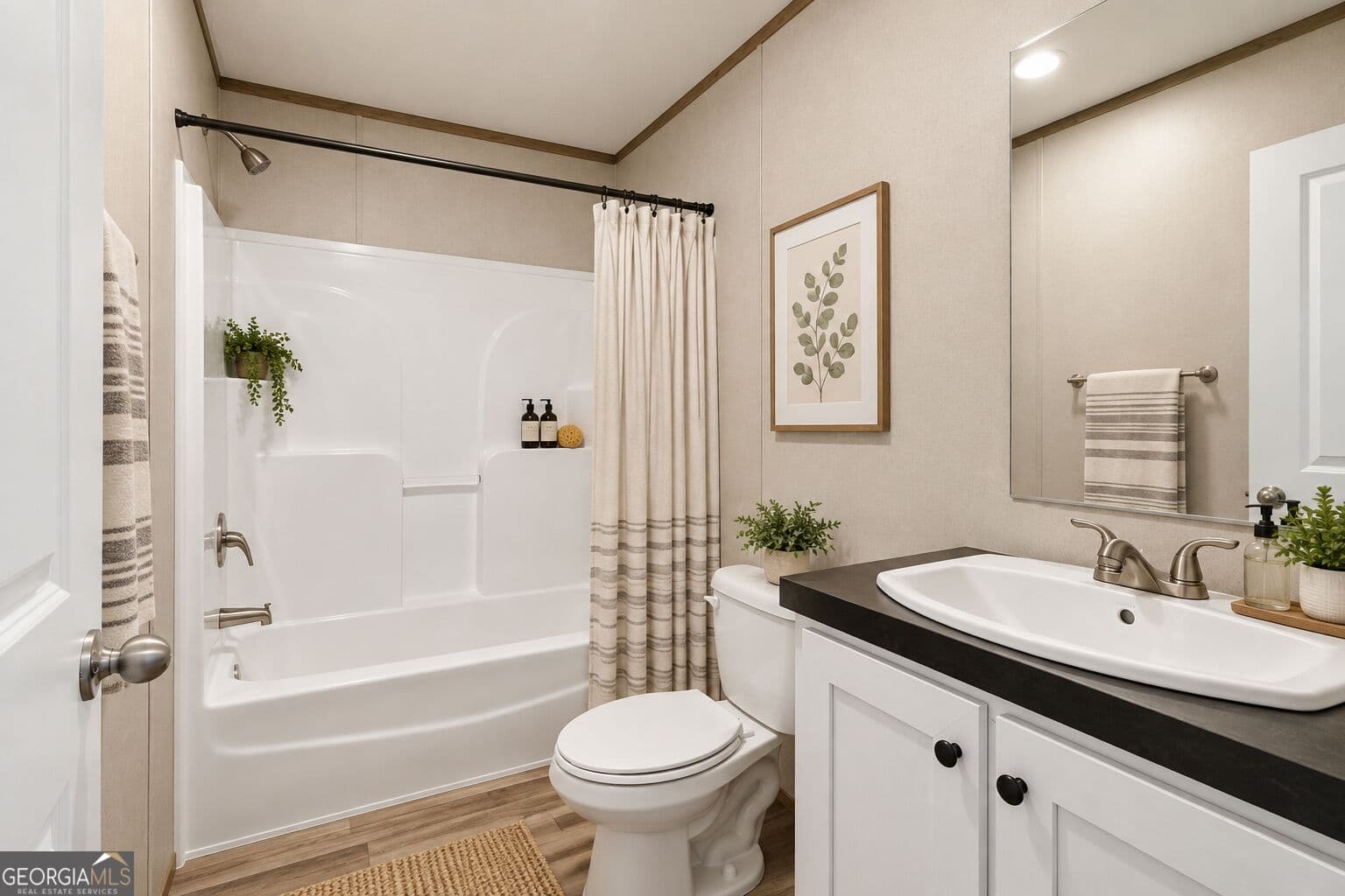 3 bedroom, 2 bathroom, 1,680 sq ft manufactured home,single family residence for sale at 915 W Leatherwood Road, Toccoa, GA 30577 — photo 9