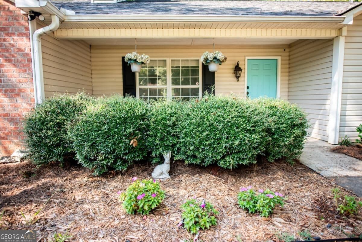 4 bedroom, 2 bathroom, 1,783 sq ft single family residence for sale at 121 Summerplace Drive, Winterville, GA 30683 — photo 2
