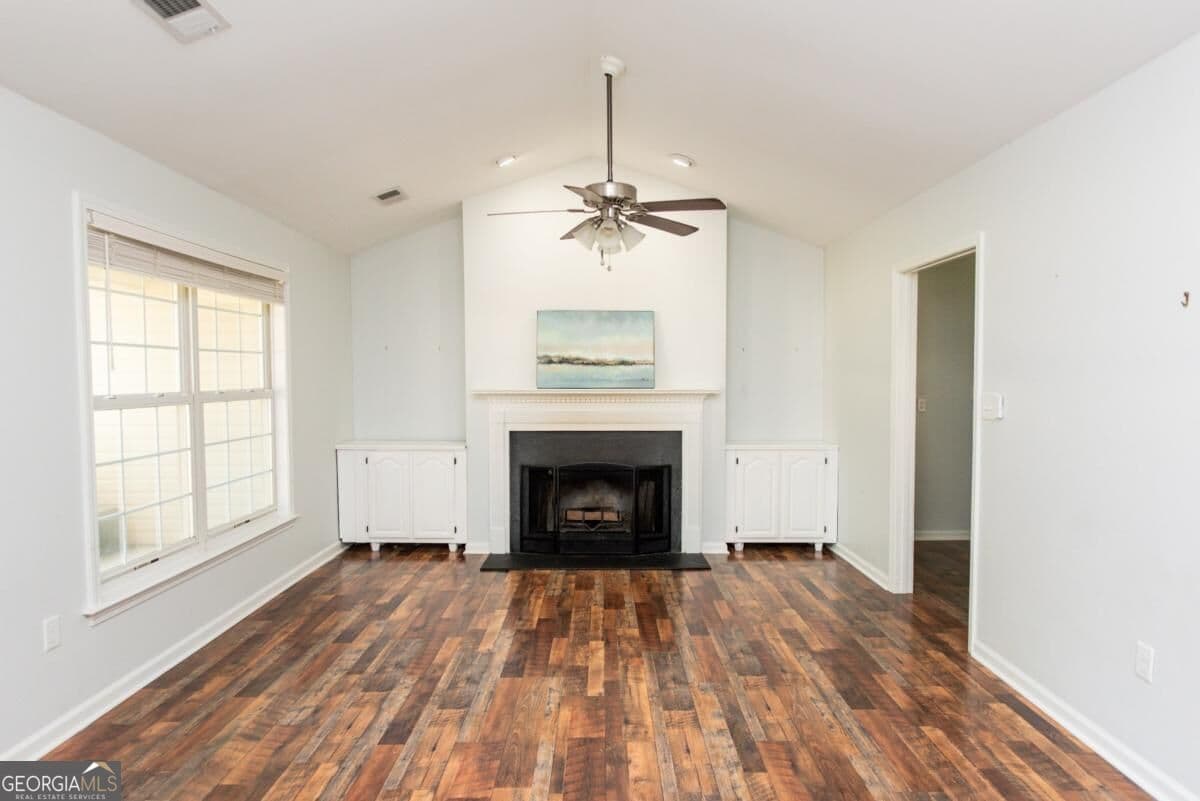 4 bedroom, 2 bathroom, 1,783 sq ft single family residence for sale at 121 Summerplace Drive, Winterville, GA 30683 — photo 3