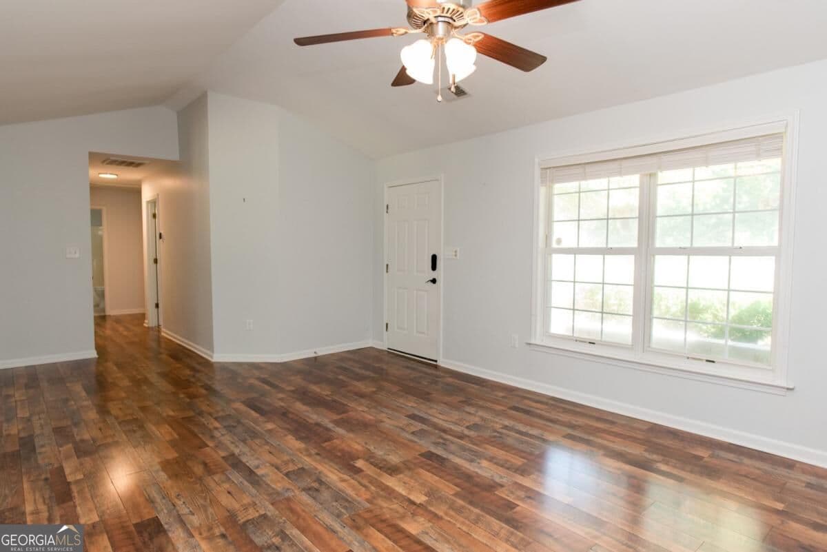 4 bedroom, 2 bathroom, 1,783 sq ft single family residence for sale at 121 Summerplace Drive, Winterville, GA 30683 — photo 5