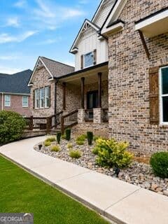 6 bedroom, 4 bathroom, 5,462 sq ft single family residence for sale at 3574 Graycliff Road, Snellville, GA 30039 — photo 3