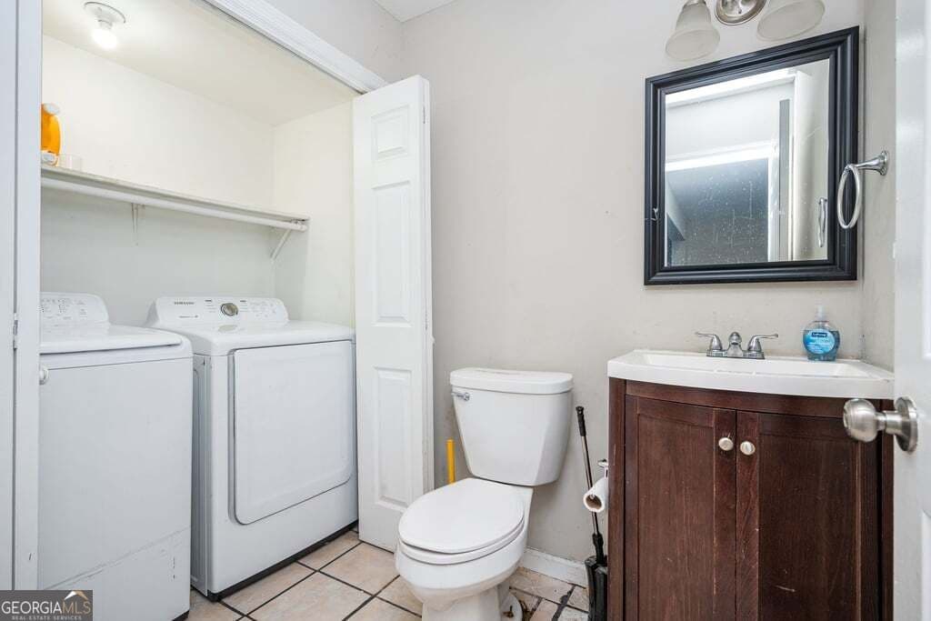 2 bedroom, 2.5 bathroom, 1,240 sq ft townhouse for sale at 197 High Creek Drive, Roswell, GA 30076 — photo 10
