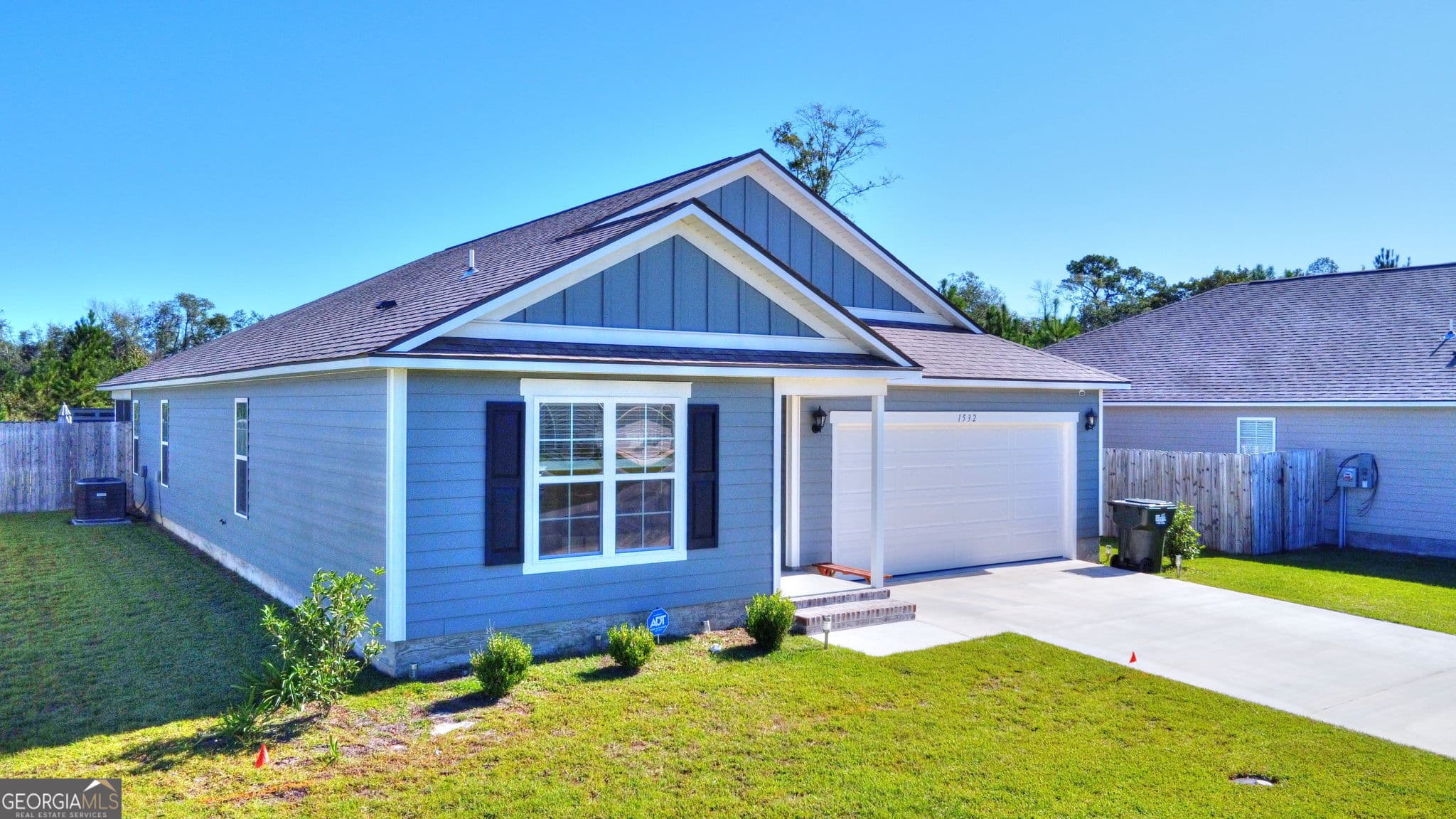 5 bedroom, 3 bathroom, 2,043 sq ft single family residence for sale at 1532 Beverly Lane, Hahira, GA 31632 — photo 6