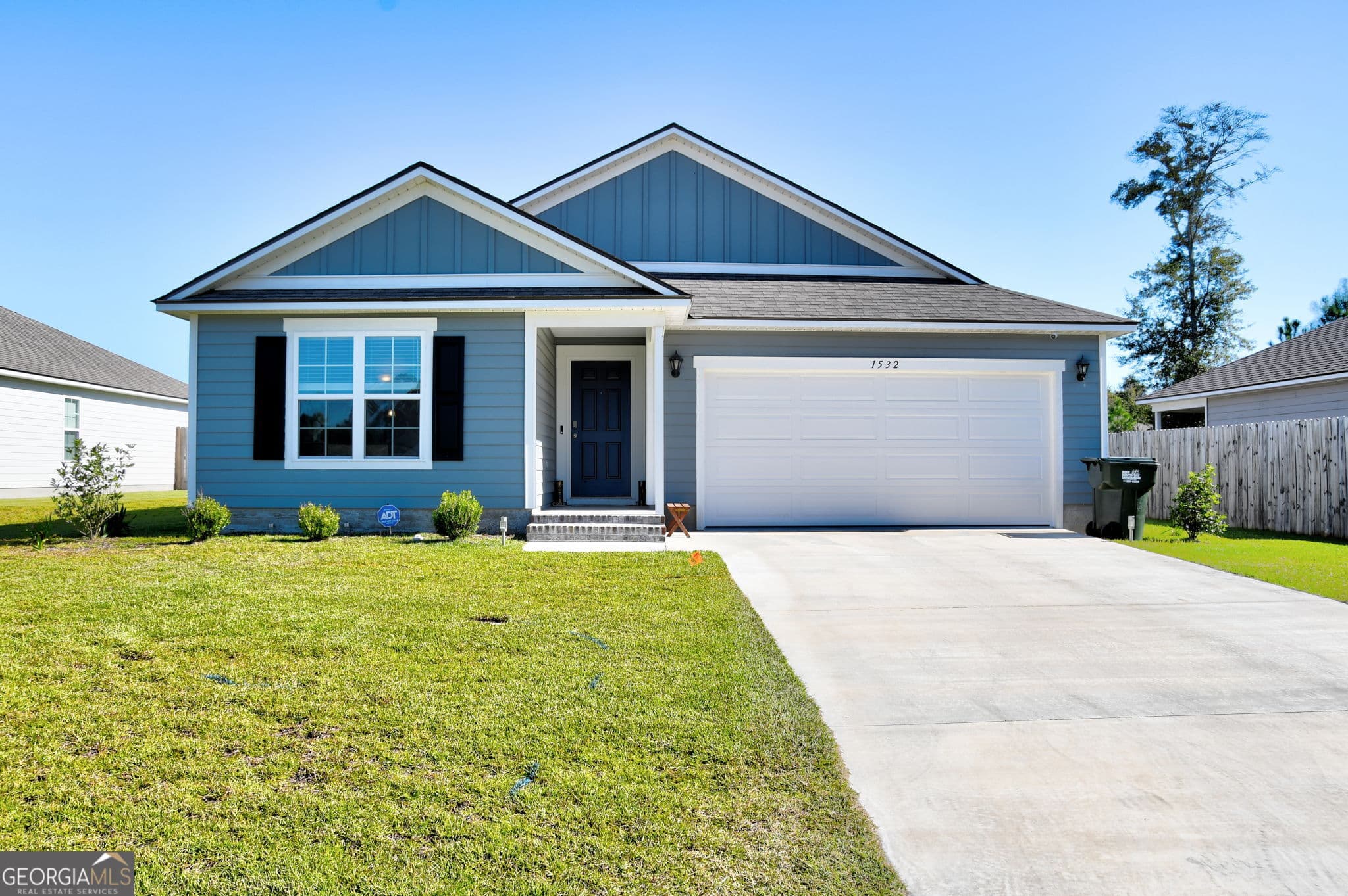 5 bedroom, 3 bathroom, 2,043 sq ft single family residence for sale at 1532 Beverly Lane, Hahira, GA 31632