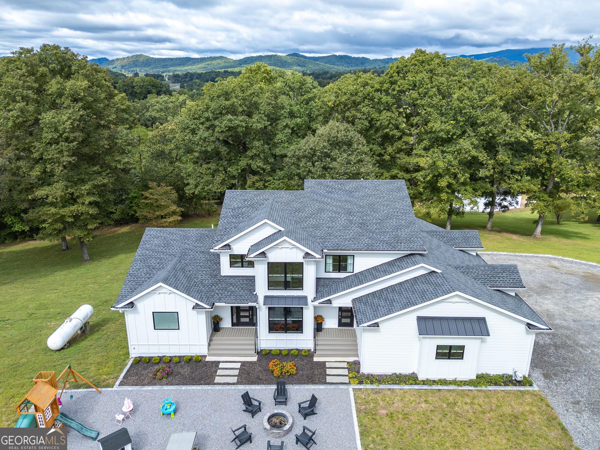 4 bedroom, 4.5 bathroom, 5,000 sq ft single family residence for sale at 300 Sherwood Forest Drive, Hayesville, NC 28904
