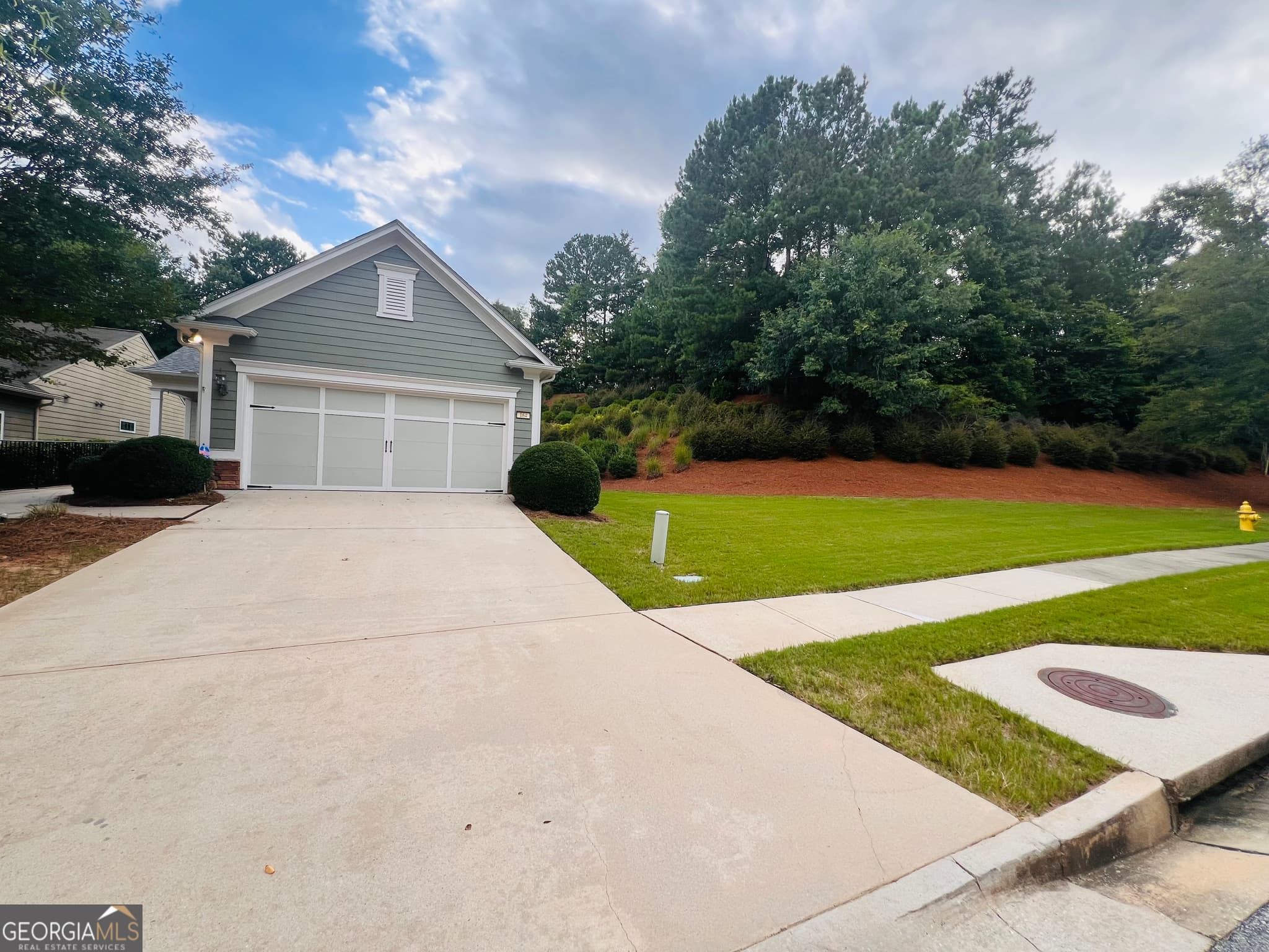 2 bedroom, 2 bathroom, 1,138 sq ft single family residence for rent at 164 Begonia Court, Griffin, GA 30223 for $2,300 a month — photo 2