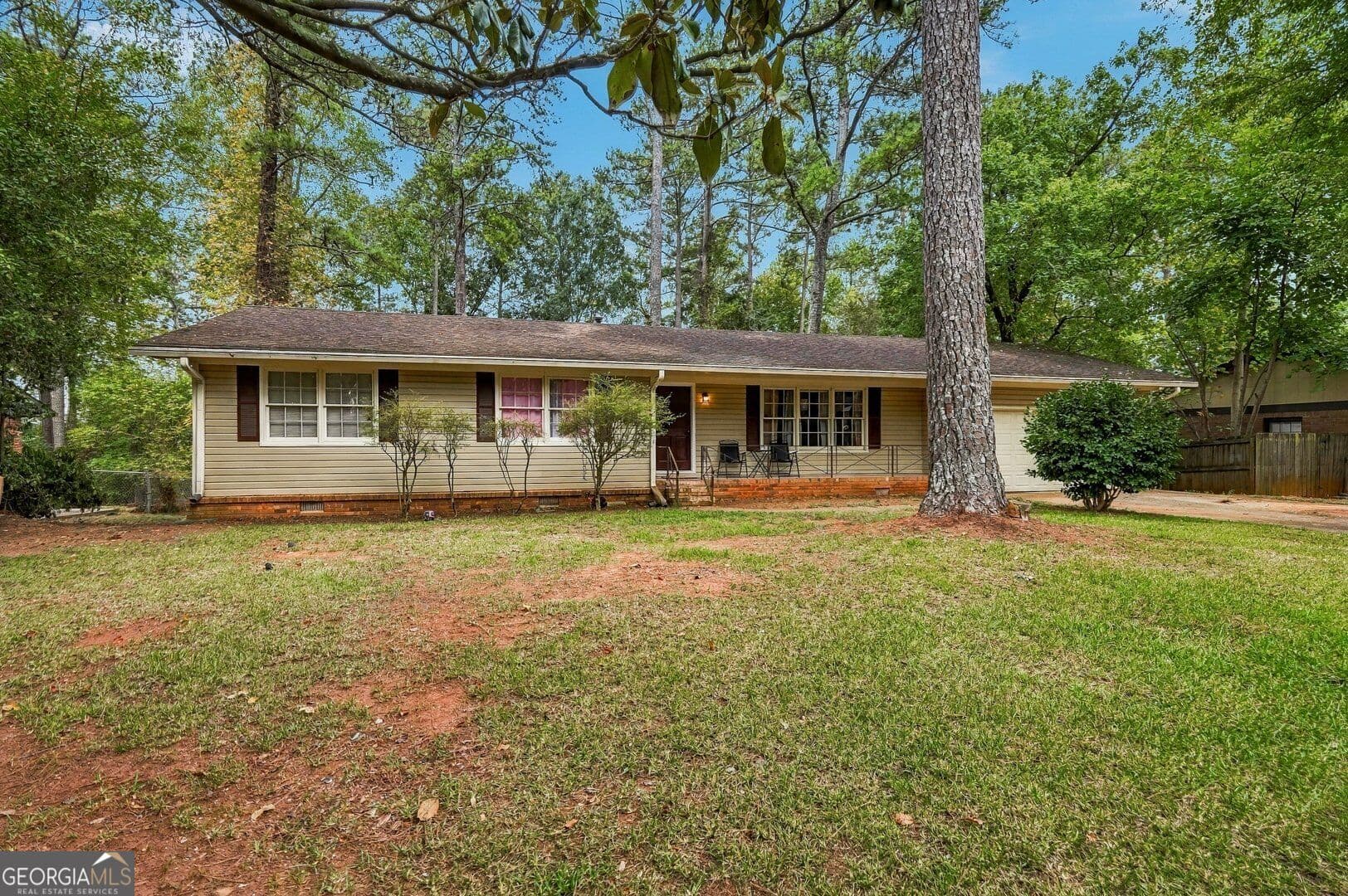 3 bedroom, 2.5 bathroom, 1,551 sq ft single family residence for sale at 4252 Newcomb Road, Decatur, GA 30034 — photo 3