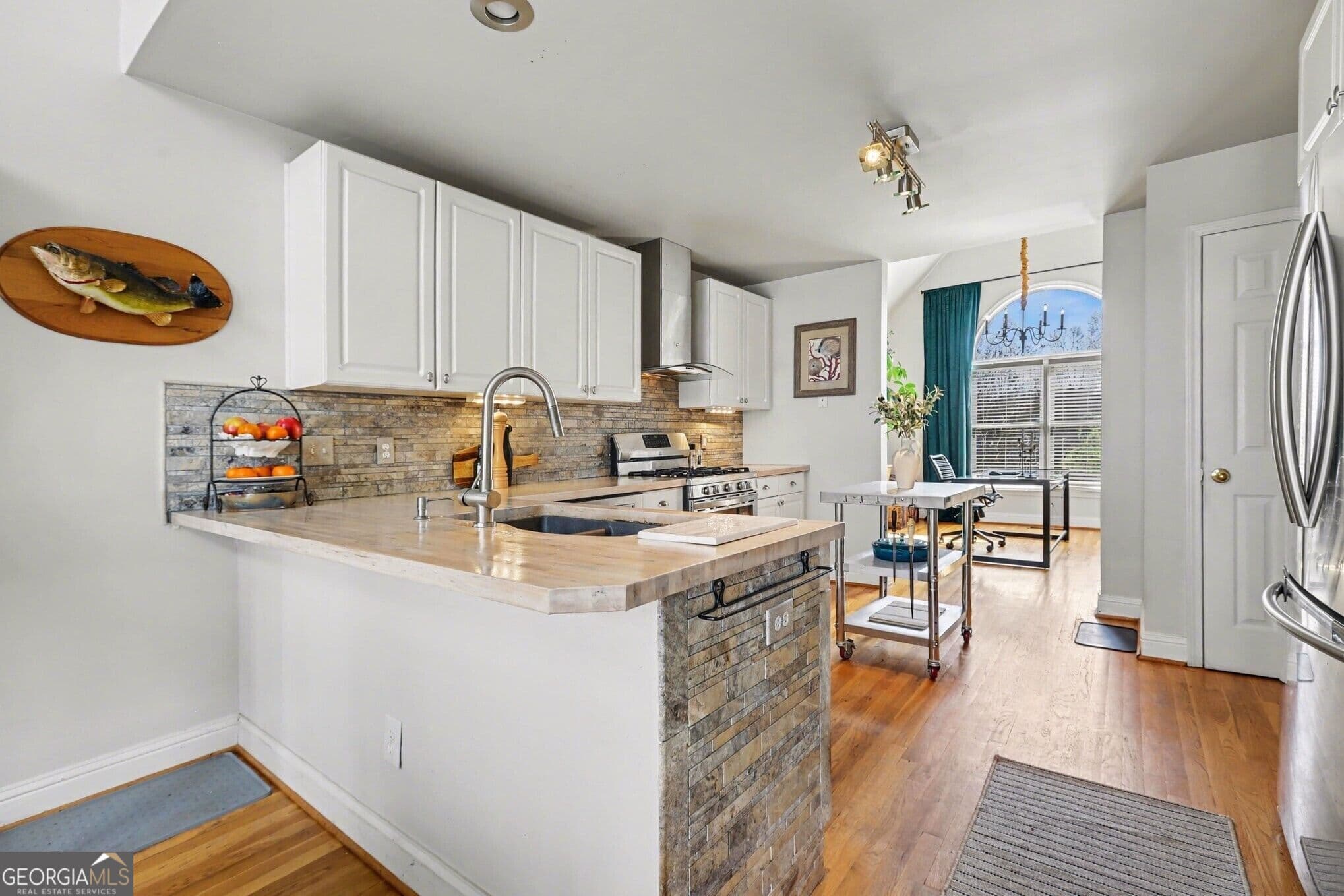 4 bedroom, 2.5 bathroom, 3,752 sq ft single family residence for sale at 210 Wrights Mill Way, Canton, GA 30115 — photo 3
