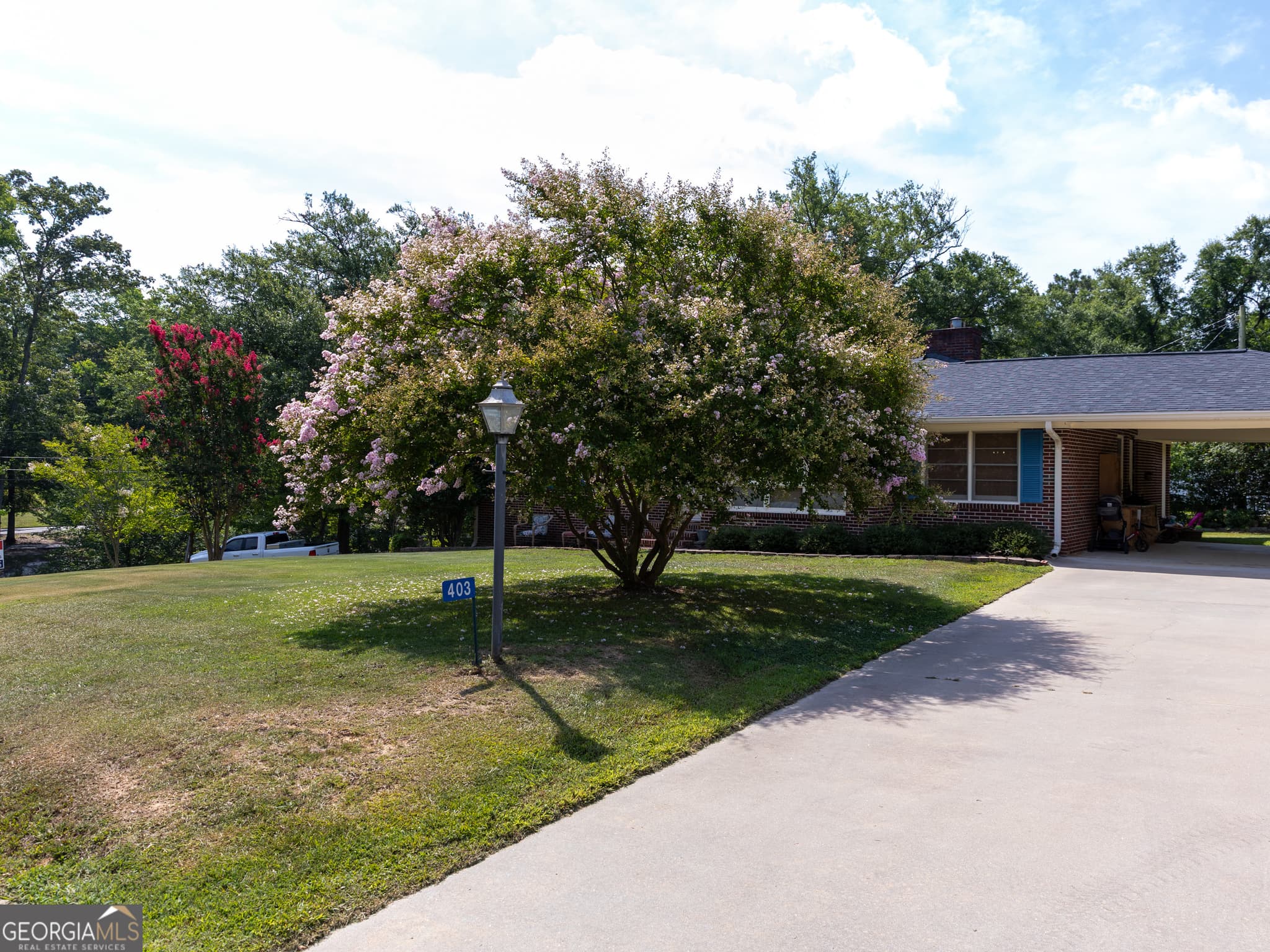 3 bedroom, 2 bathroom, 1,738 sq ft single family residence for sale at 403 Ridgecrest Drive, Elberton, GA 30635 — photo 2