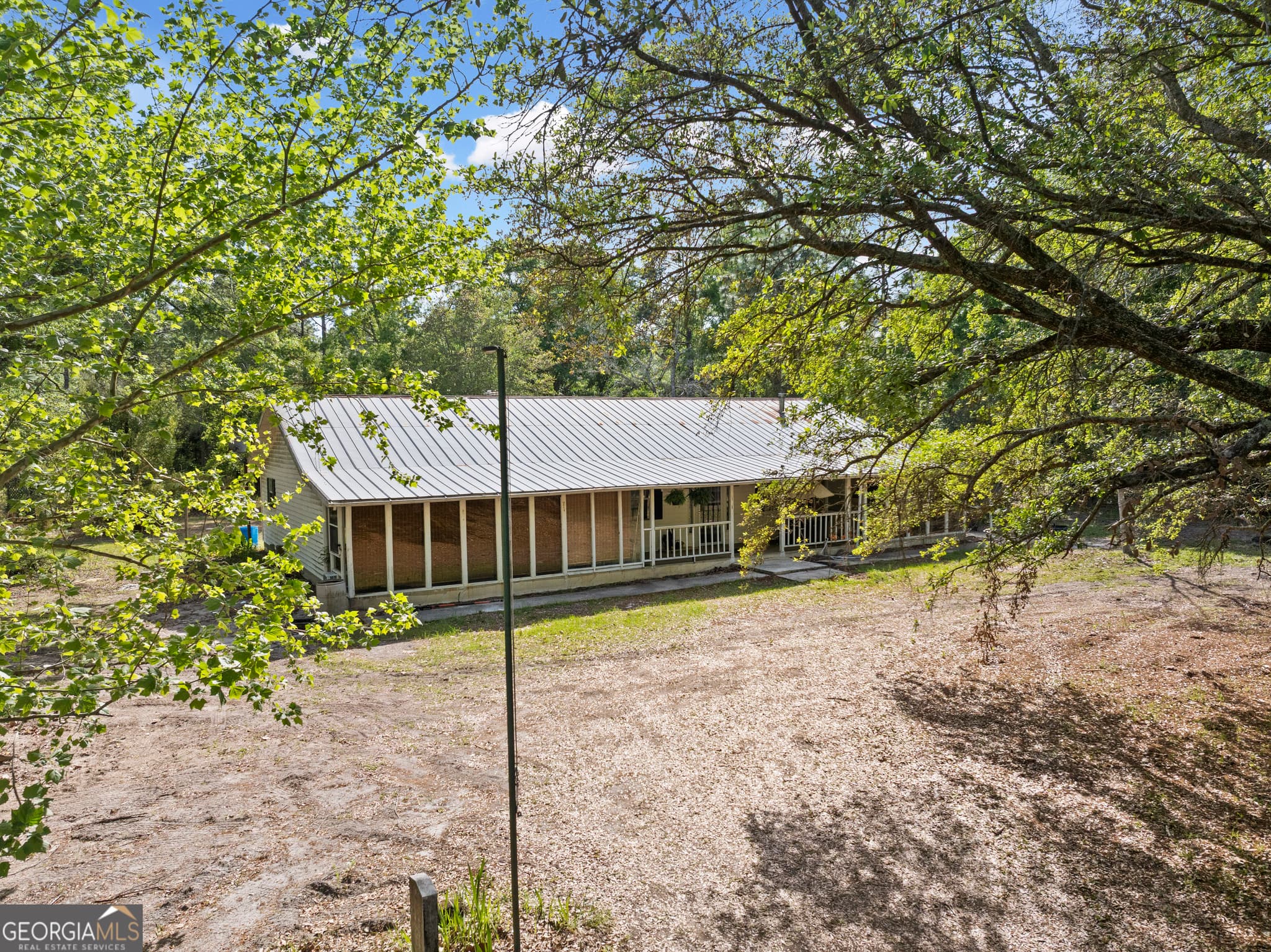3 bedroom, 3 bathroom, 3,100 sq ft single family residence for sale at 1234 Bennett Road, Screven, GA 31560 — photo 2