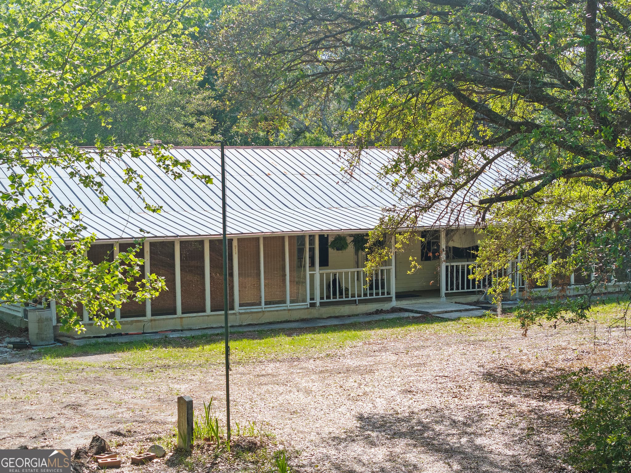 3 bedroom, 3 bathroom, 3,100 sq ft single family residence for sale at 1234 Bennett Road, Screven, GA 31560 — photo 1 of 46