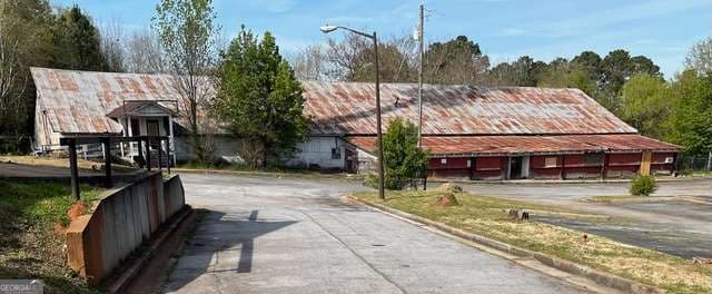 unimproved land for sale at 4962 Redan Road, Stone Mountain, GA 30088 — photo 1 of 3