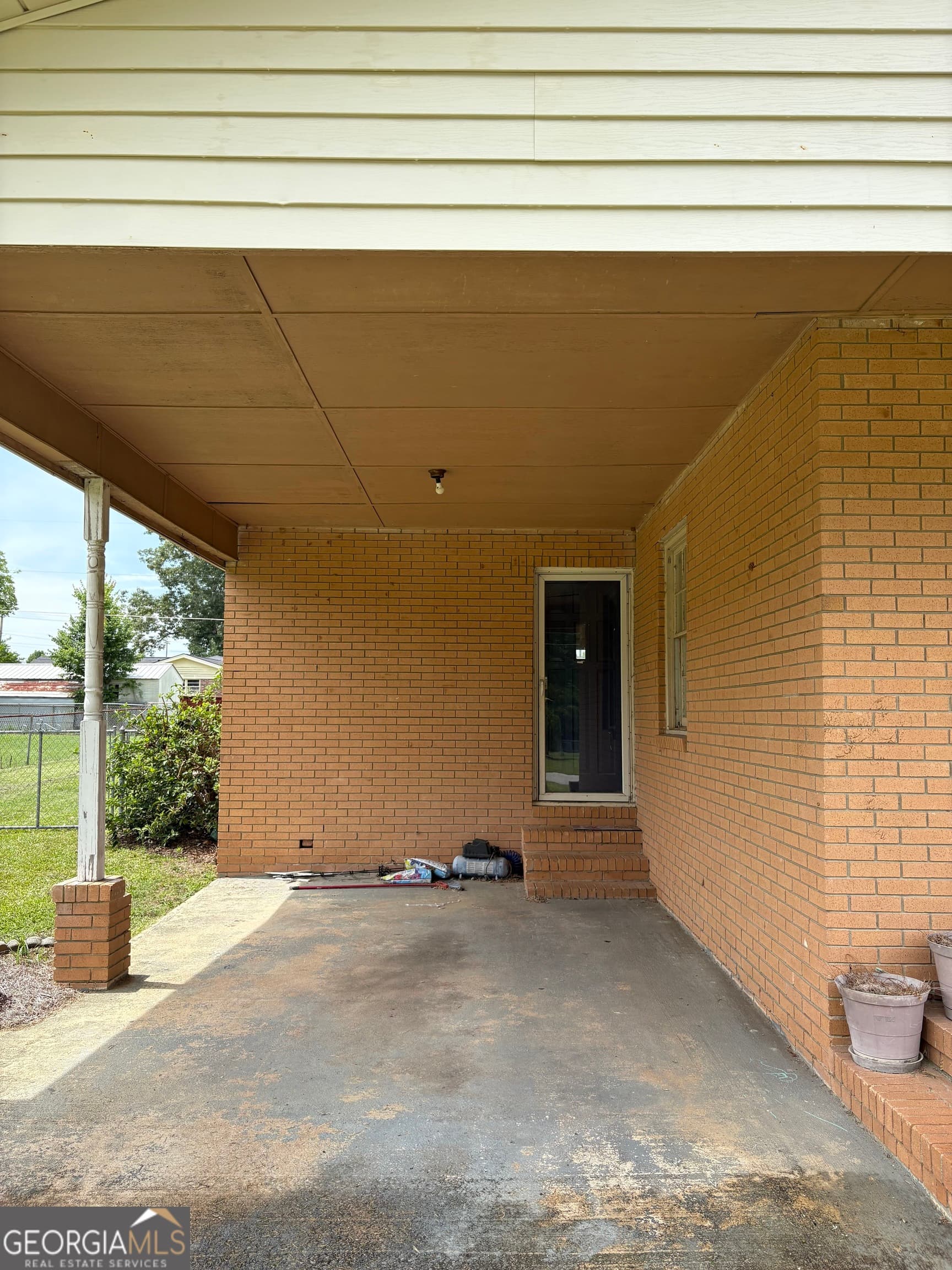 3 bedroom, 1.5 bathroom, 1,615 sq ft single family residence under contract at 426 Moye Drive, Sandersville, GA 31082 — photo 6