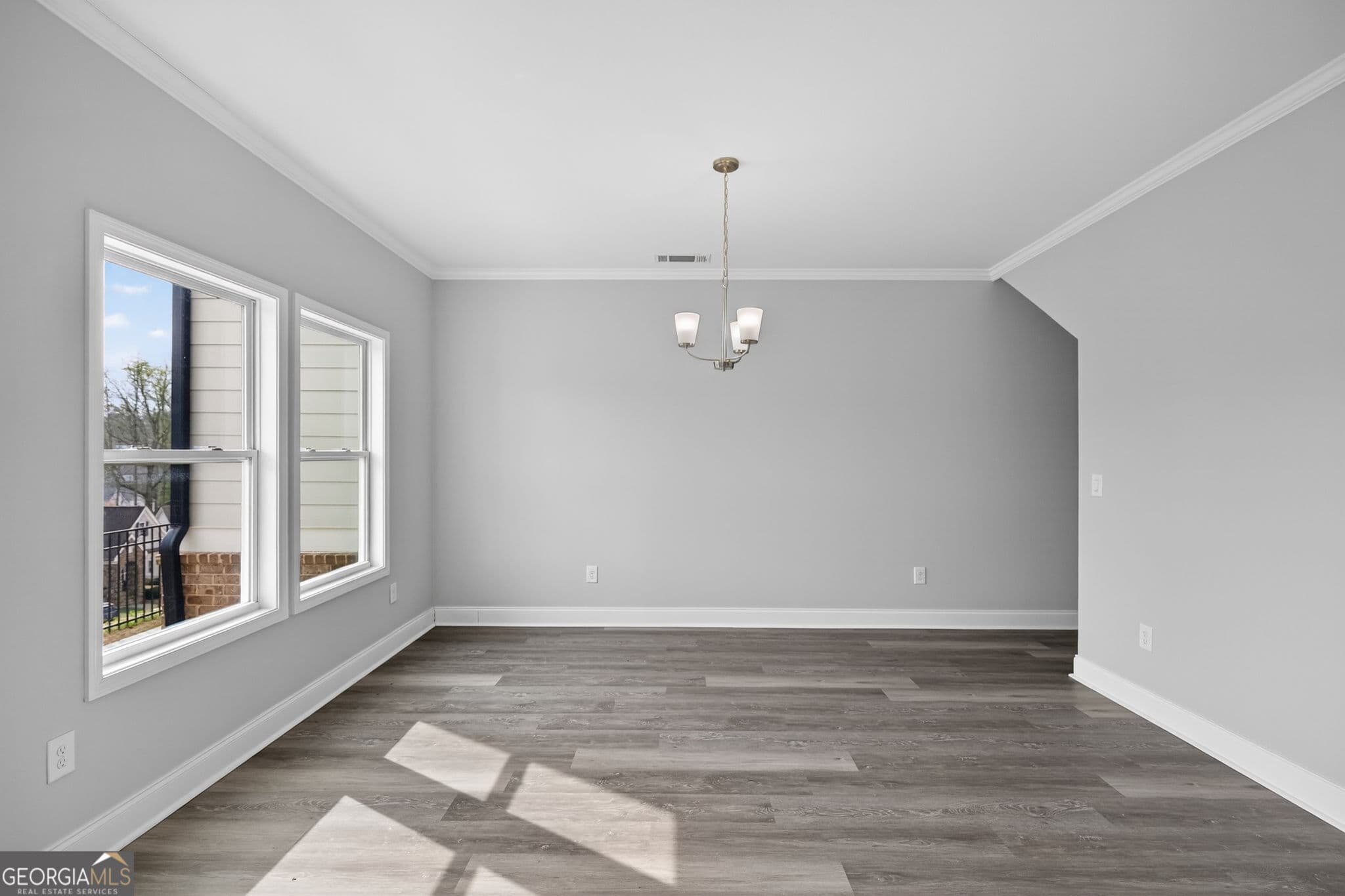 5 bedroom, 4 bathroom, 3,620 sq ft single family residence for rent at 1226 Bloomsbury Lane, Gainesville, GA 30501 for $4,200 a month — photo 7